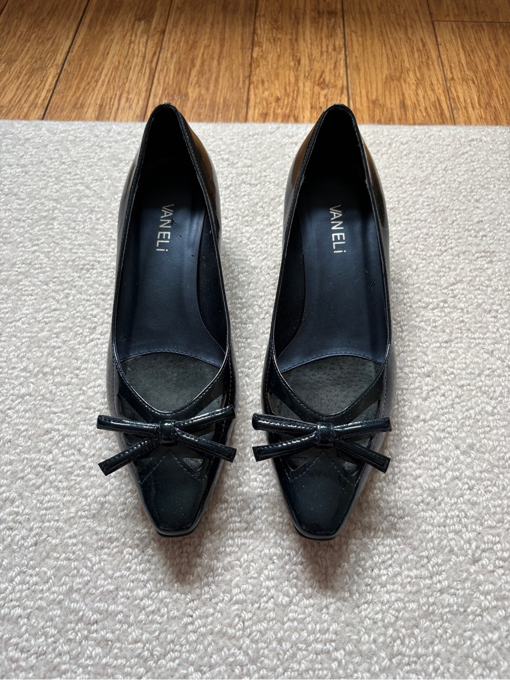 Vaneli Navy Patent Pointed-Toe Bow Heels